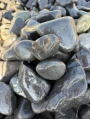 Pietriș decorativ Black Stone – 10–30 cm